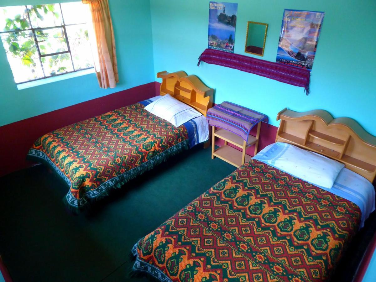 Hotel Taquile Familia Celso Huillanopampa Exteriér fotografie