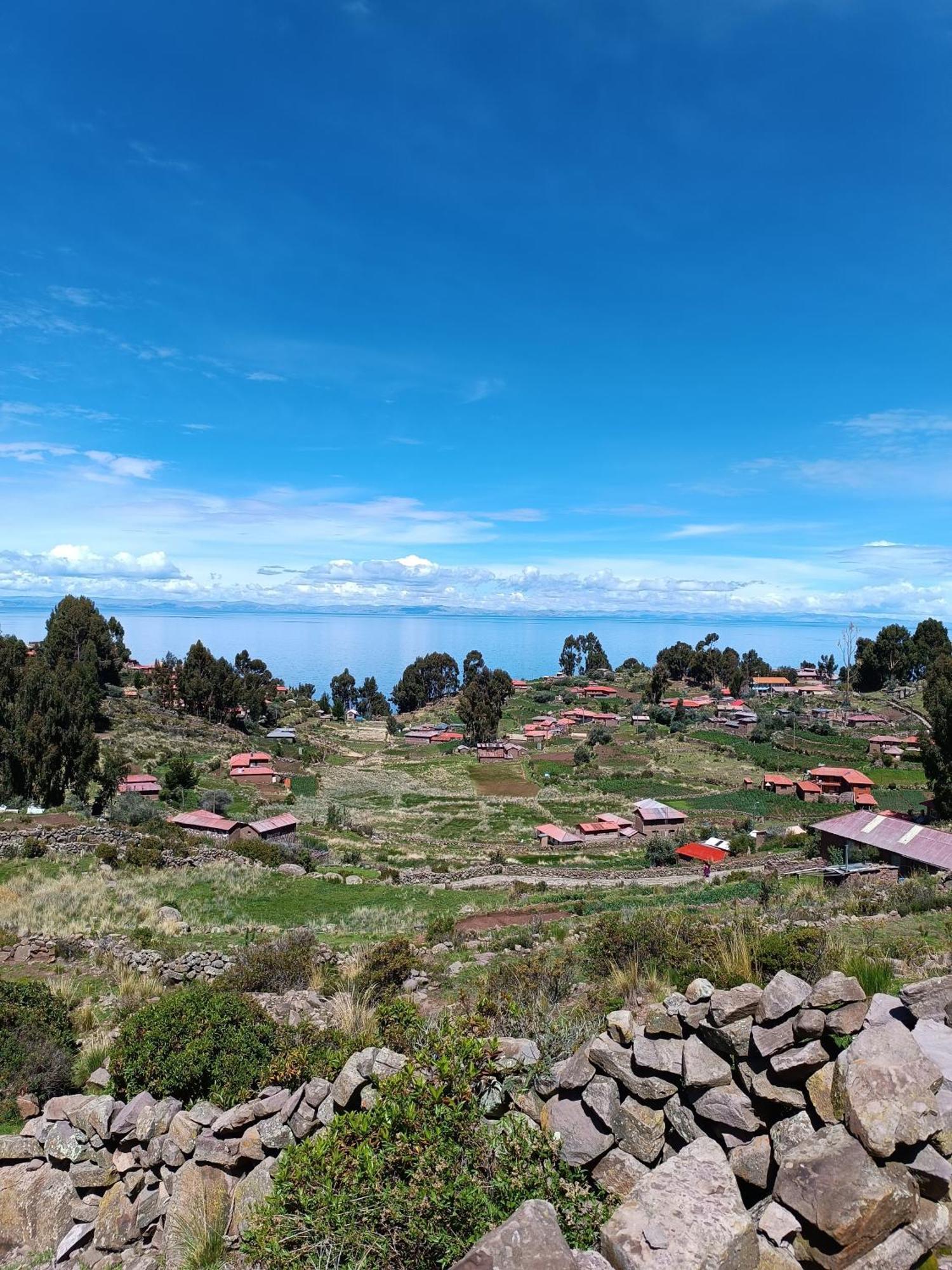 Hotel Taquile Familia Celso Huillanopampa Exteriér fotografie